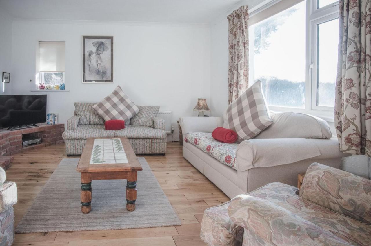 Maytree Cottage - 4 Bedroom Holiday Home - Тенбі Екстер'єр фото