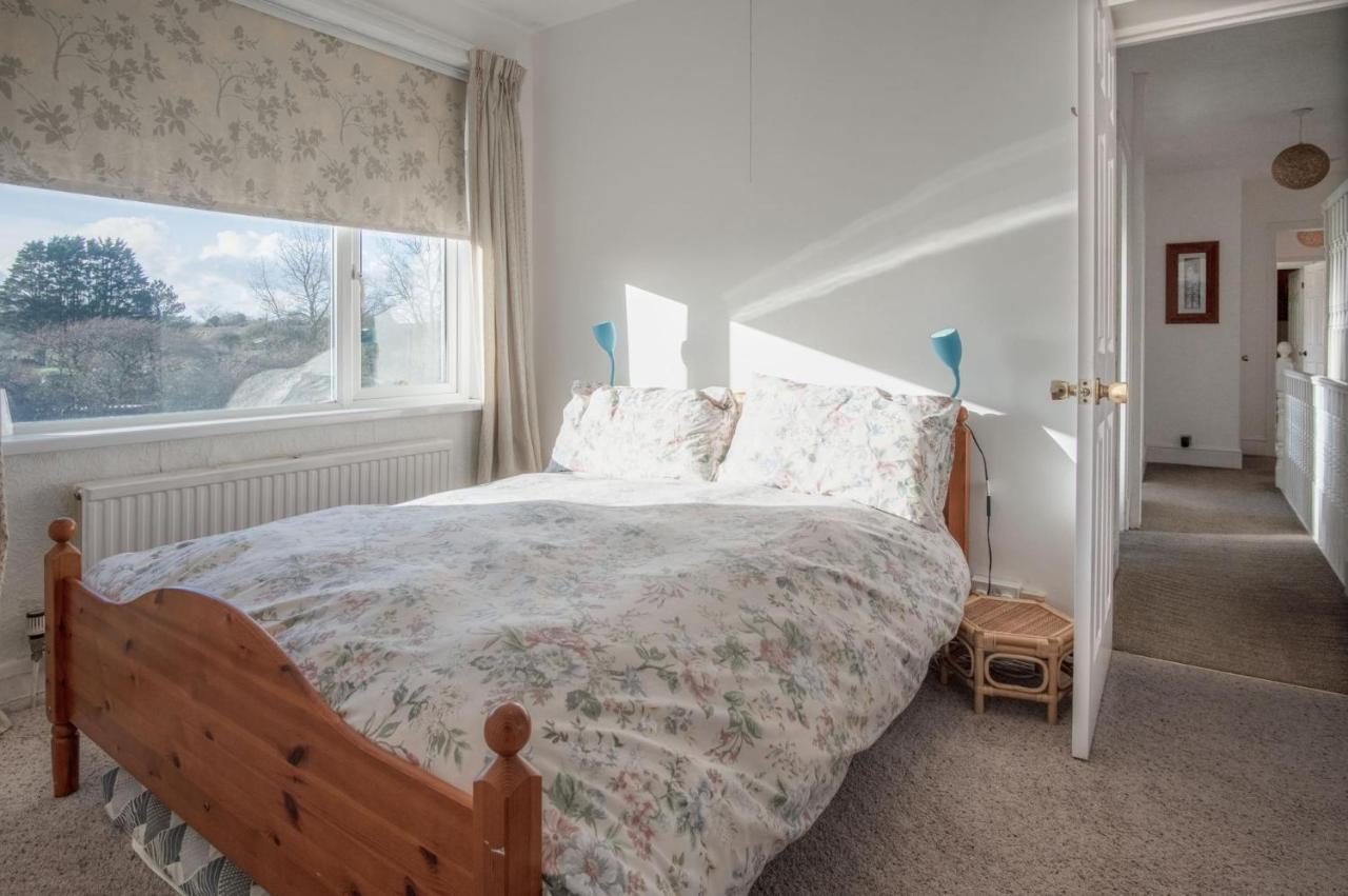 Maytree Cottage - 4 Bedroom Holiday Home - Тенбі Екстер'єр фото