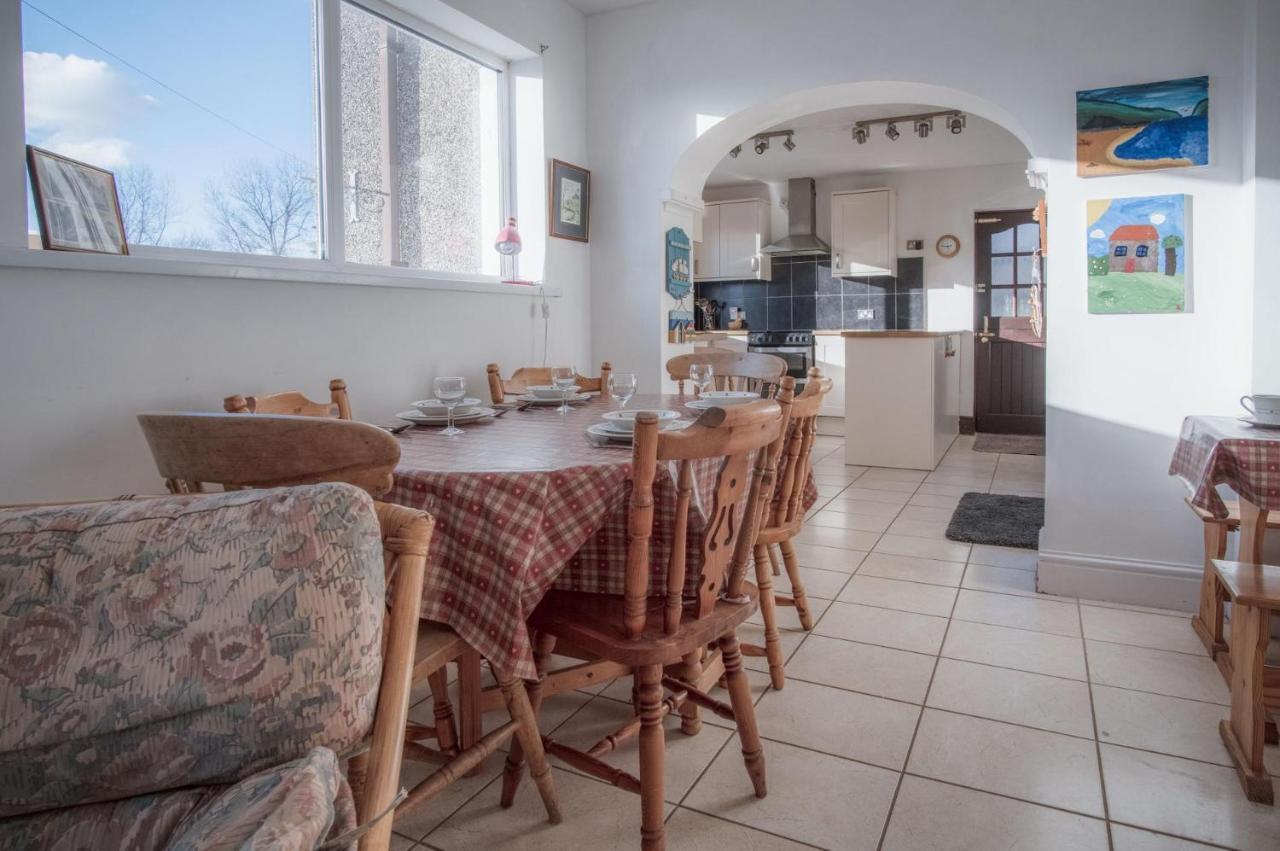 Maytree Cottage - 4 Bedroom Holiday Home - Тенбі Екстер'єр фото
